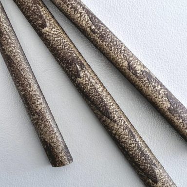 Dekoratives Rattan-Muster in Eichenholz-Farbtönen